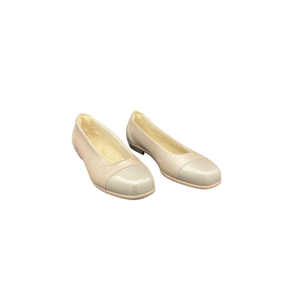 ✨SAS Tripad Flats 8M Ivory Wedding Guest Low Heel Comfort Footbed Made USA Chic - Picture 3 of 11